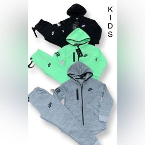 Kids Nike cotton sweatsuits